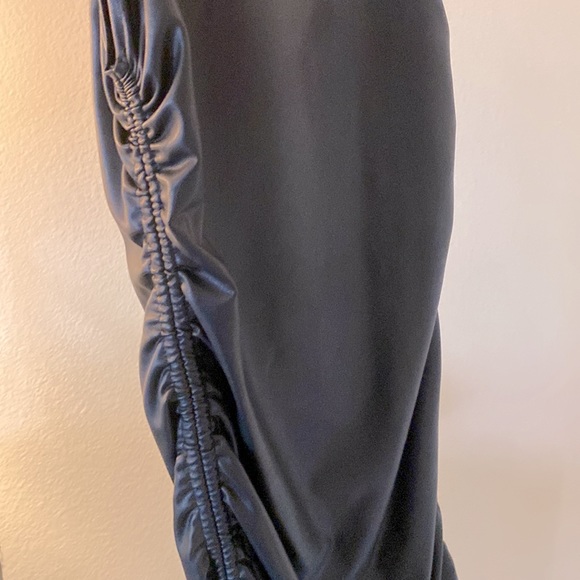 BB DAKOTA | LEATHER DRESS | SM - Picture 3 of 6